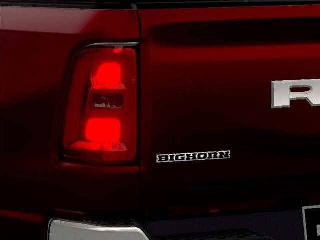 New 2026 RAM 1500 4x4 Crew Cab image 7