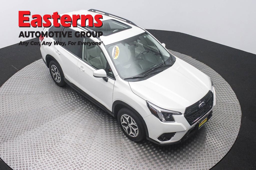 Used 2022 Subaru Forester Premium AWD/4WD image 3