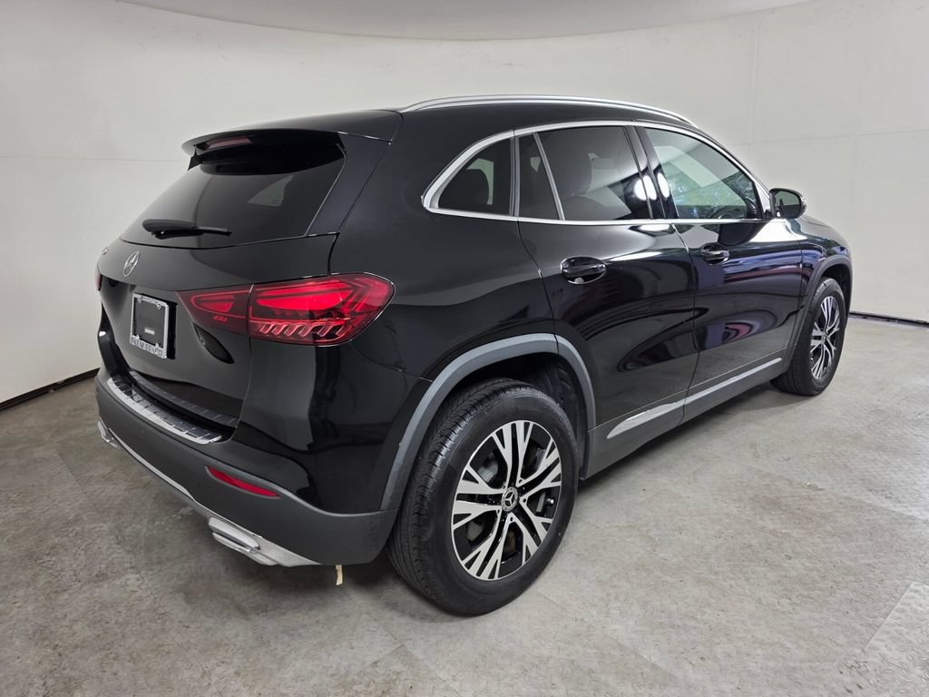 Certified 2025 Mercedes-Benz GLA 250 image 4