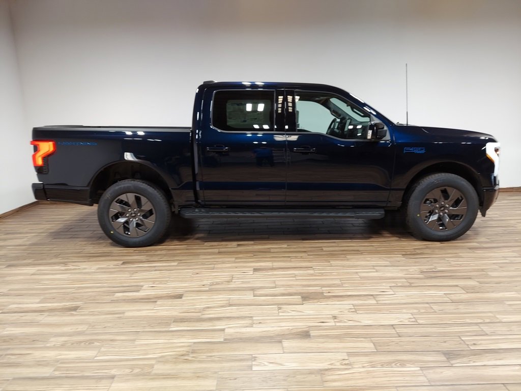 New 2025 Ford F150 Lightning Lariat image 15