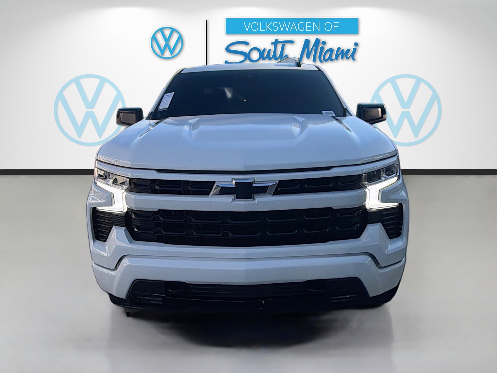 Used 2023 Chevrolet Silverado 1500 RST w/ Convenience Package II image 2