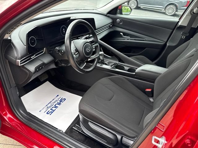Certified 2023 Hyundai Elantra SEL w/ Convenience Package FWD image 6