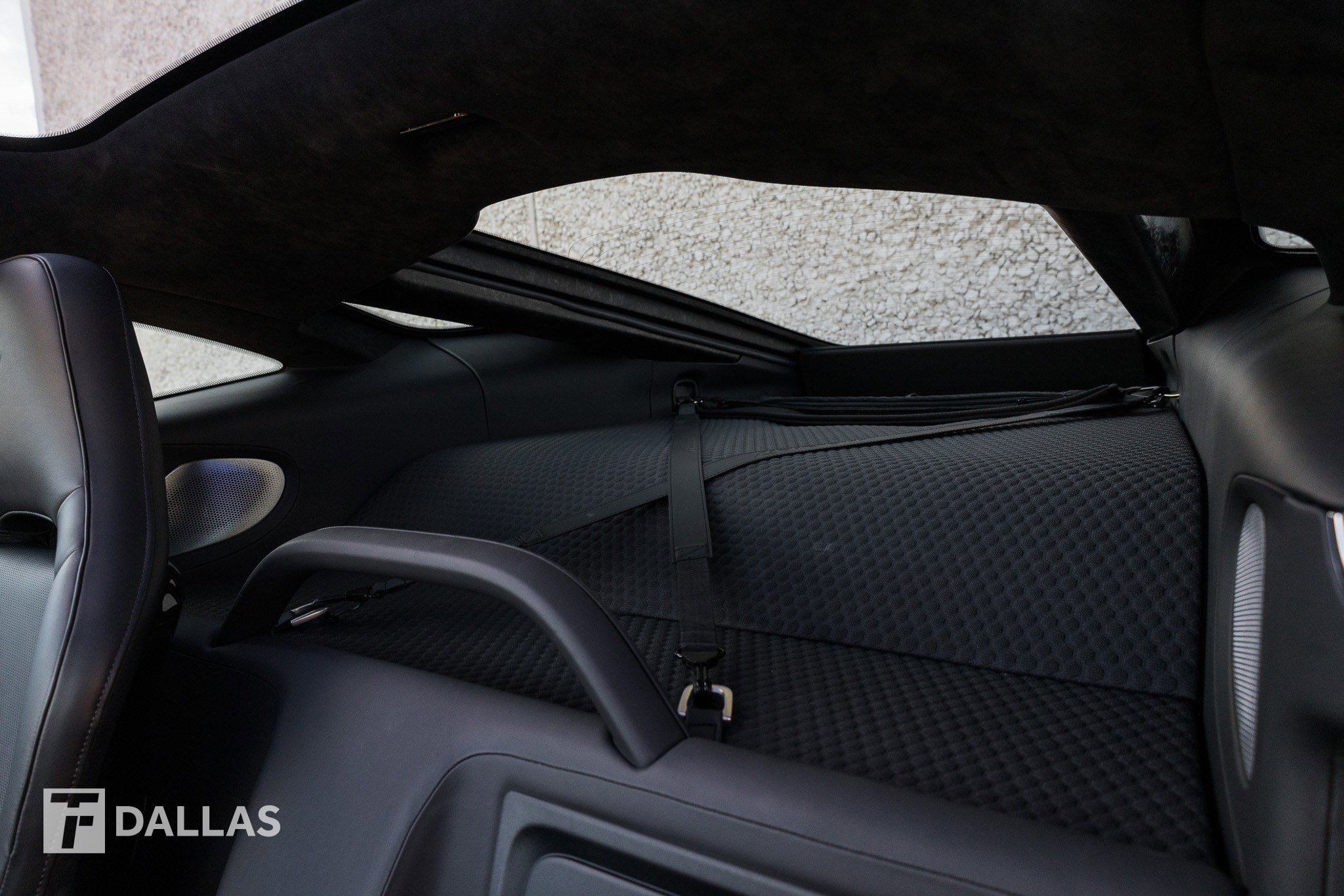 Used 2023 McLaren GT image 28