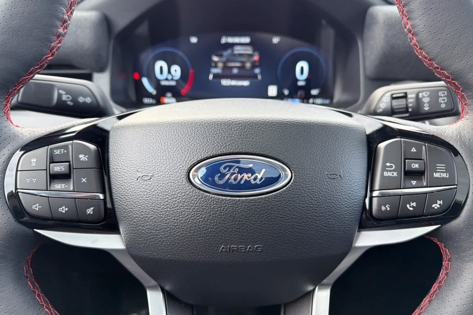 New 2026 Ford Explorer ST-Line w/ ST-Line Street Pack image 32
