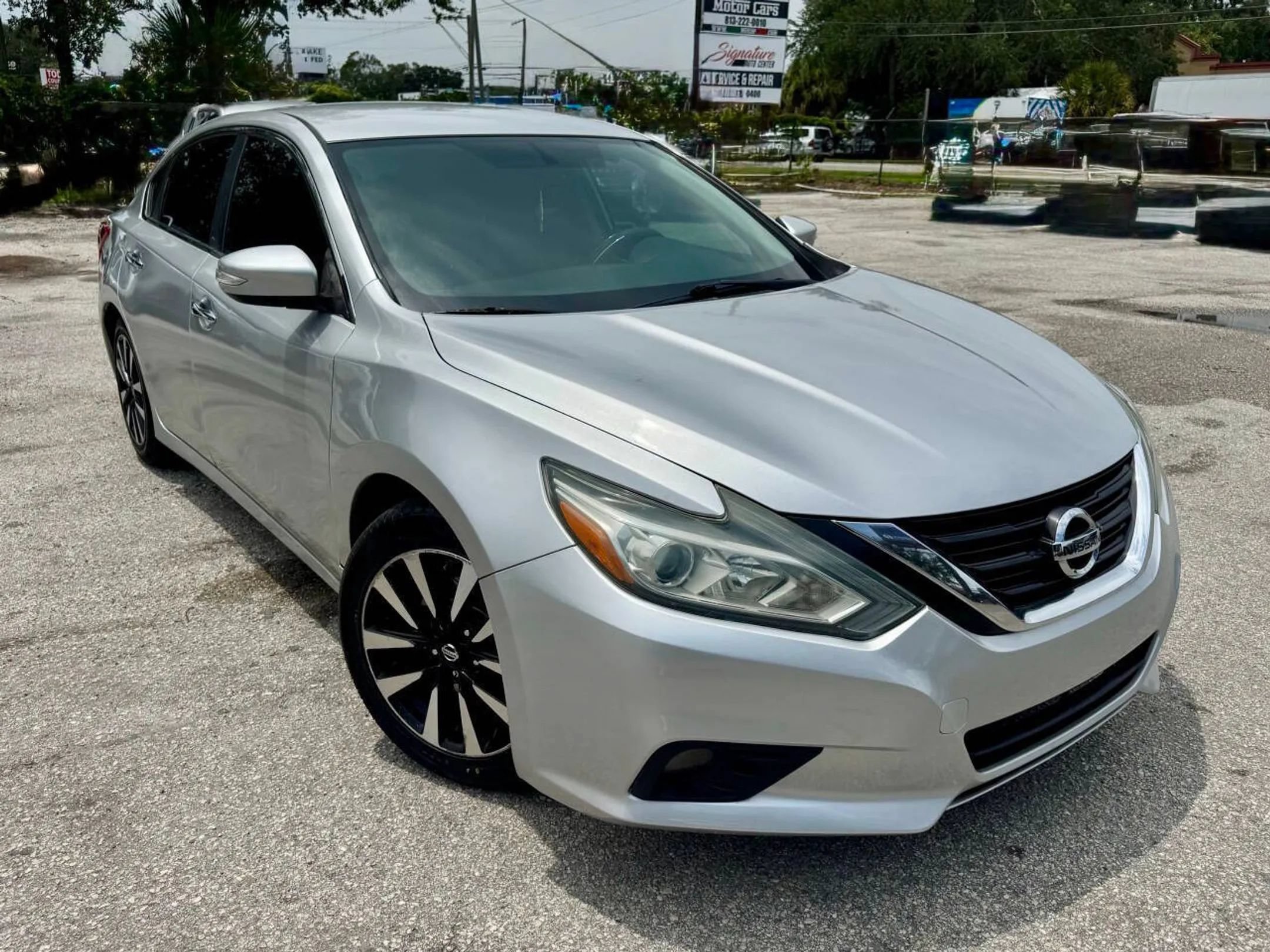 Used 2018 Nissan Altima 2.5 SL FWD image 10