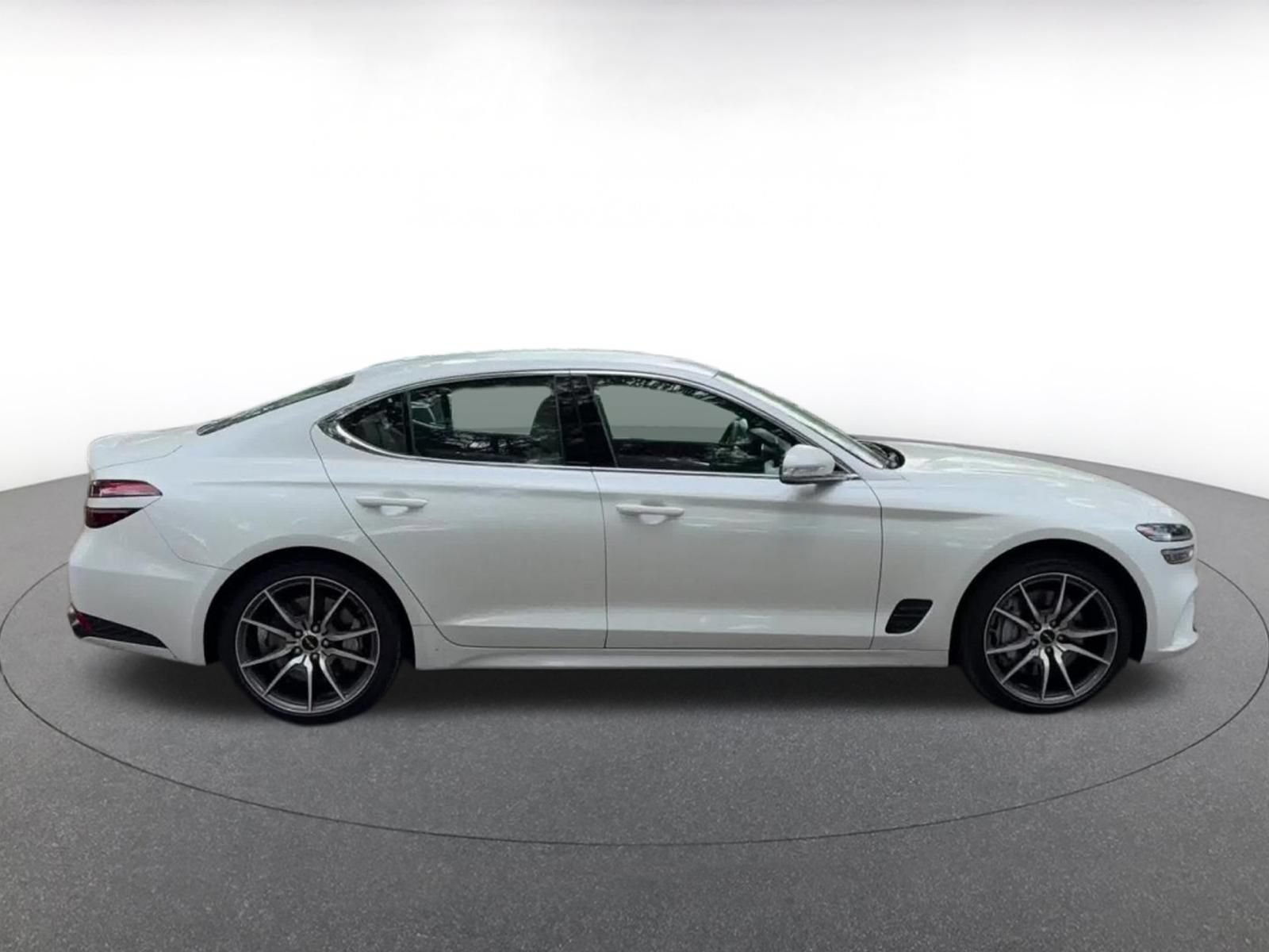 Used 2025 Genesis G70 2.5T AWD/4WD image 16
