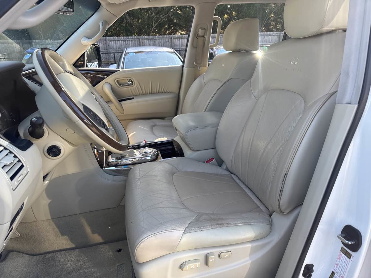 Used 2012 INFINITI QX56 2WD w/ Deluxe Touring Pkg image 5