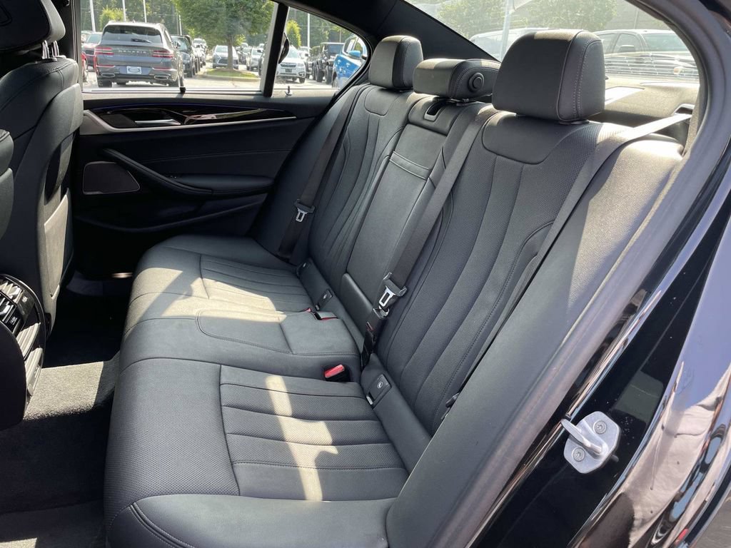 Used 2021 BMW 530i RWD image 16