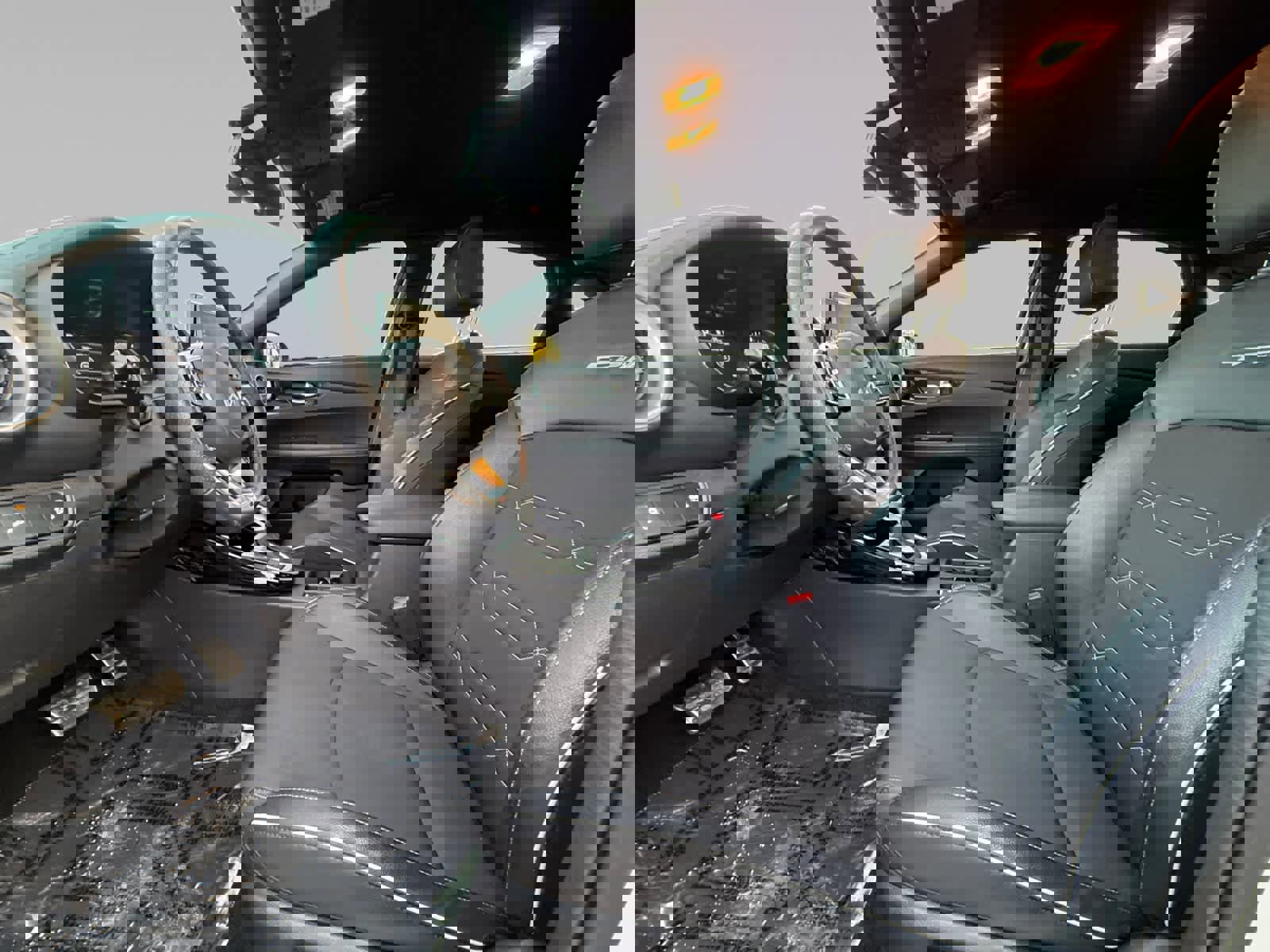 Used 2024 Kia Forte GT-Line image 9