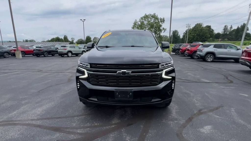 Used 2022 Chevrolet Tahoe RST w/ Luxury Package AWD/4WD image 3