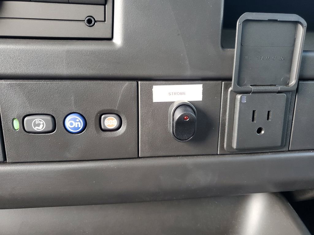 New 2025 Chevrolet Express 3500 w/ Power Convenience Package image 26