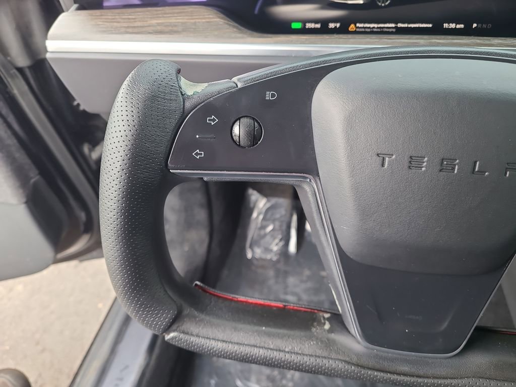 Used 2022 Tesla Model S image 26