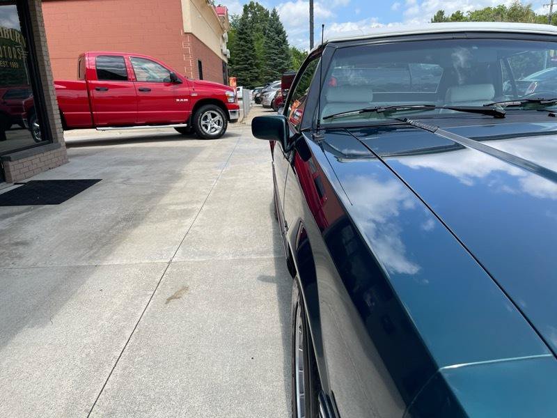 Used 1990 Ford Mustang LX RWD image 7