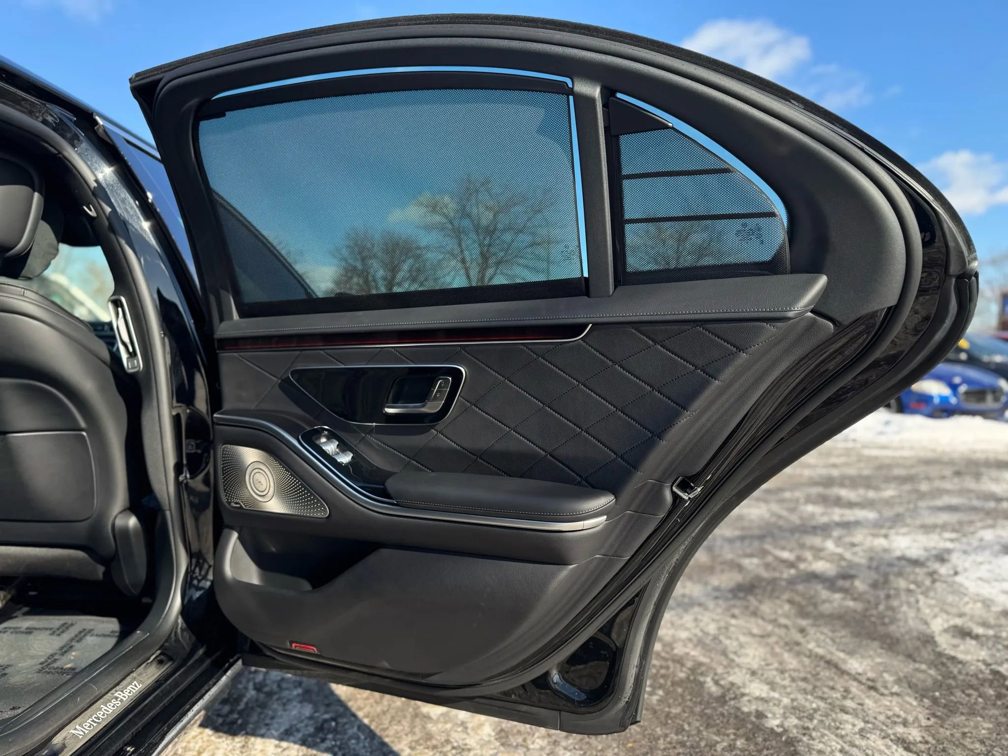 Used 2025 Mercedes-Benz S 580 4MATIC Sedan image 32