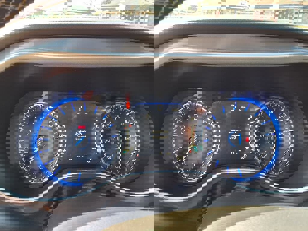 New 2025 Chrysler Voyager LX image 43