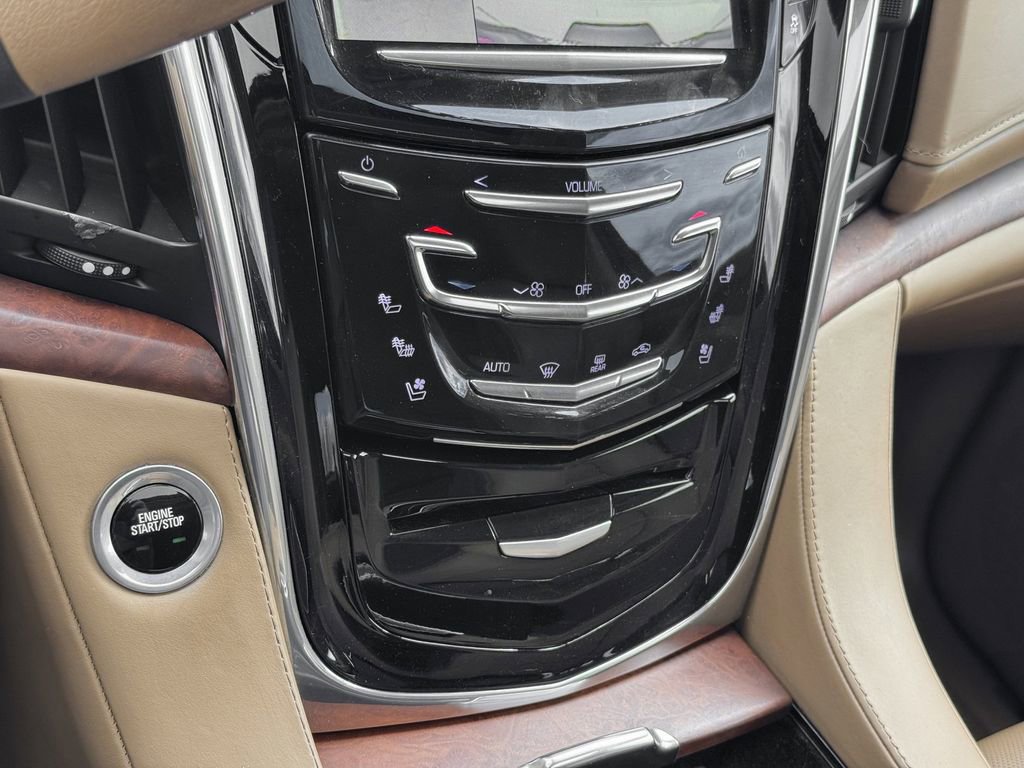 Used 2016 Cadillac Escalade ESV Platinum image 24