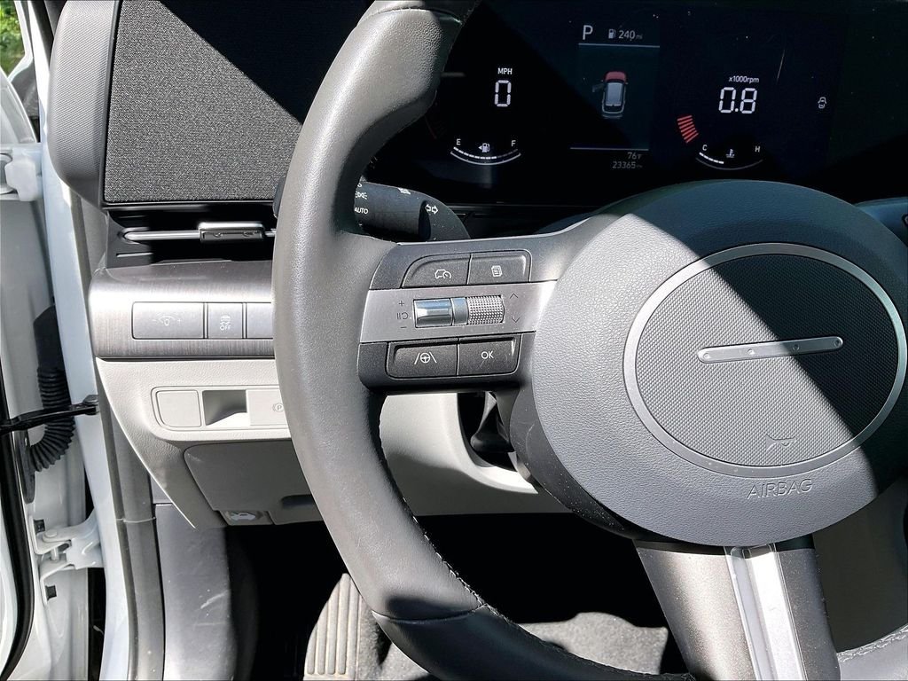 Used 2025 Hyundai Kona SEL AWD/4WD image 22