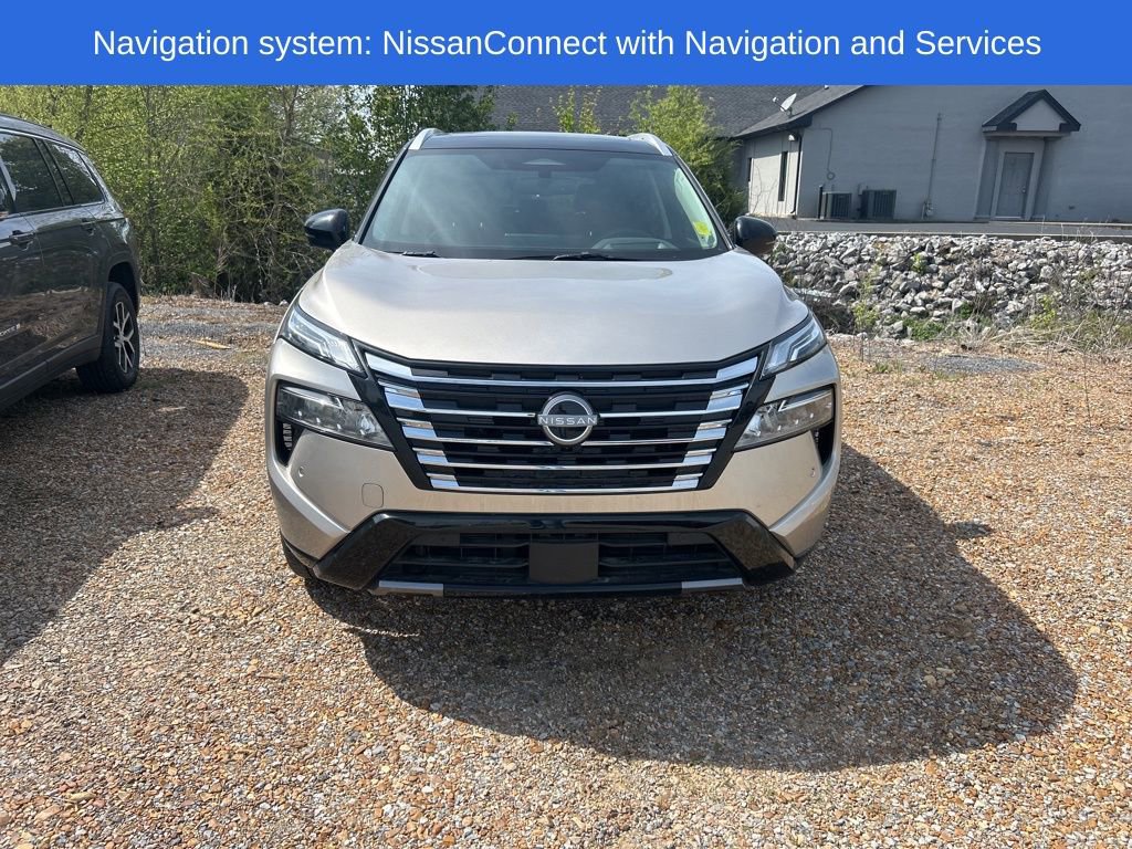 Used 2025 Nissan Rogue Platinum w/ Tech Package image 3