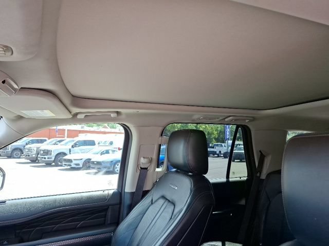 Used 2019 Ford Expedition Platinum AWD/4WD image 14