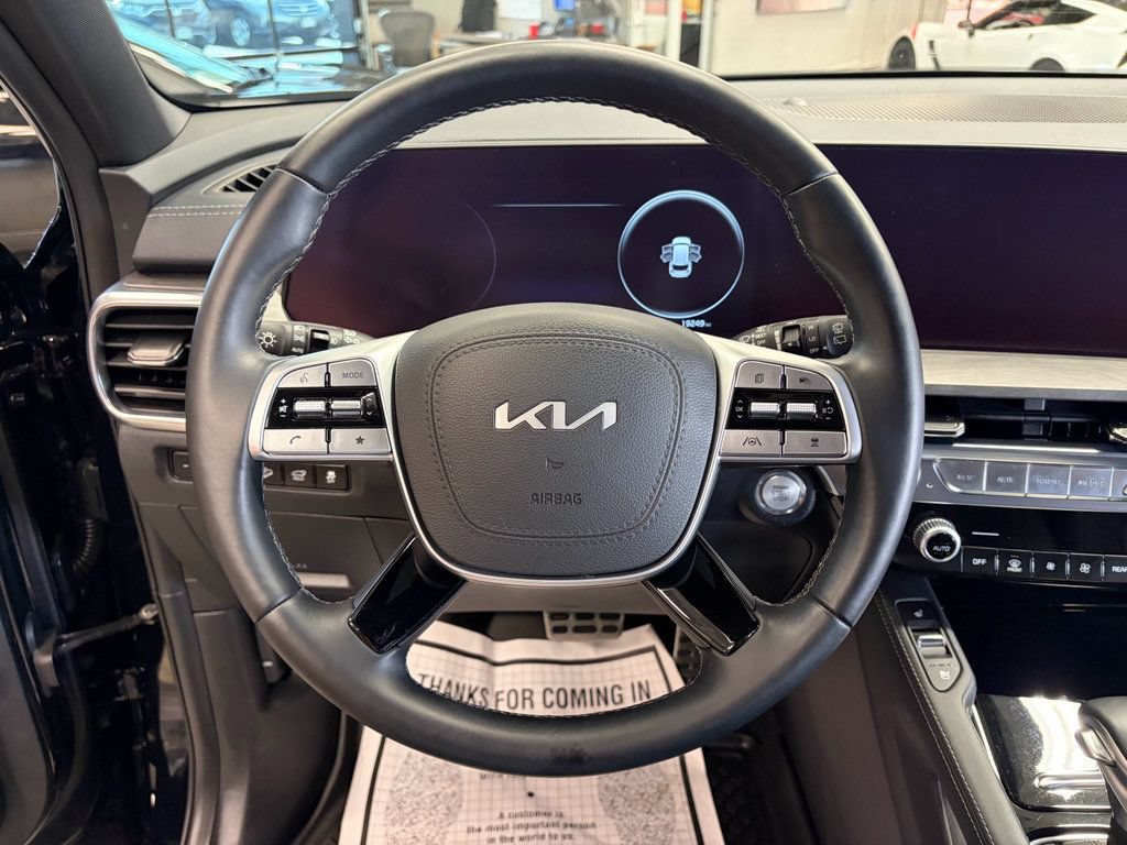 Used 2025 Kia Telluride SX X-Line AWD/4WD image 16