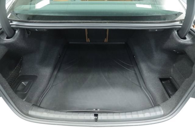 Used 2023 BMW 540i w/ Convenience Package image 41