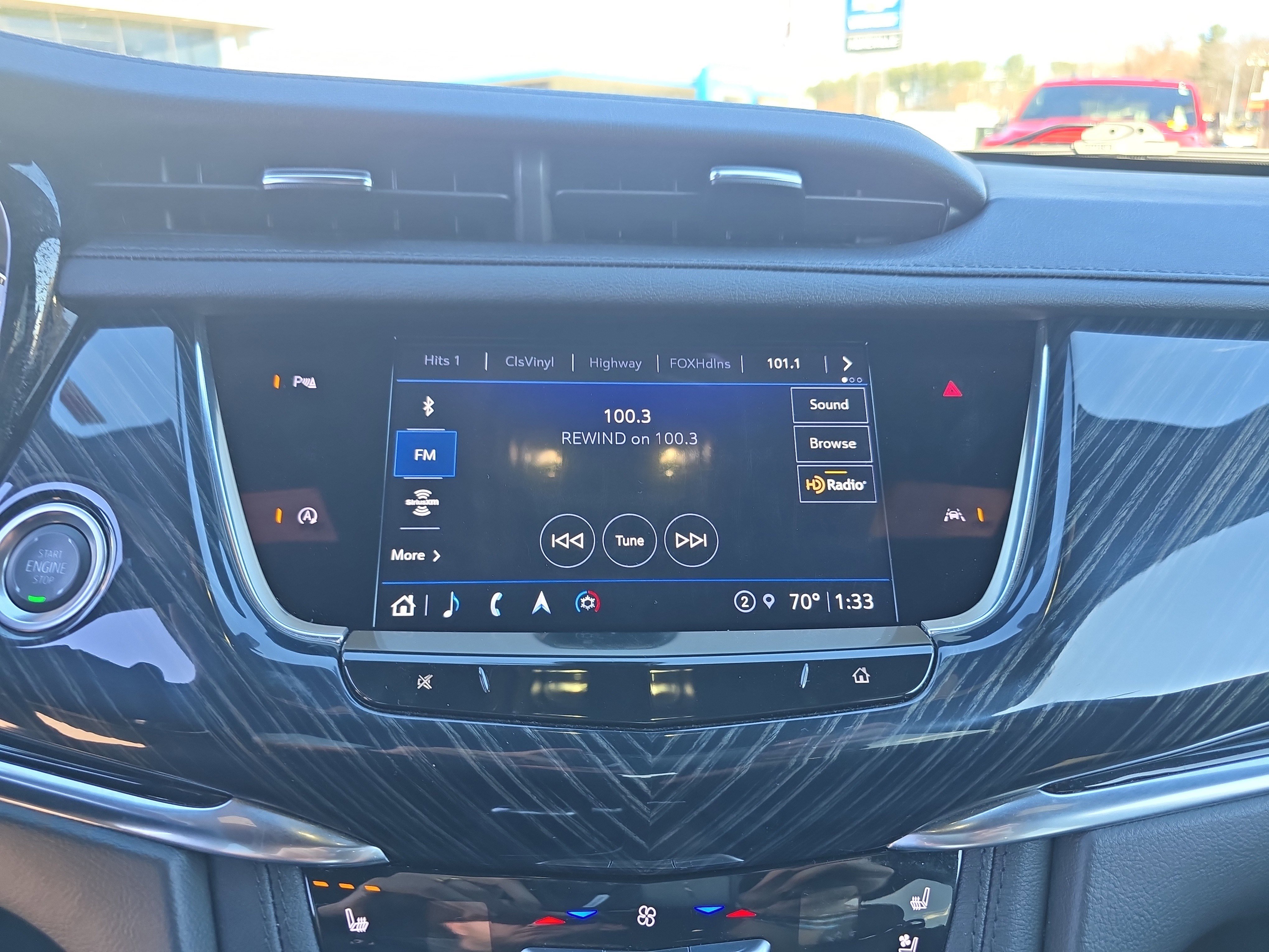 Used 2025 Cadillac XT6 Premium Luxury image 27