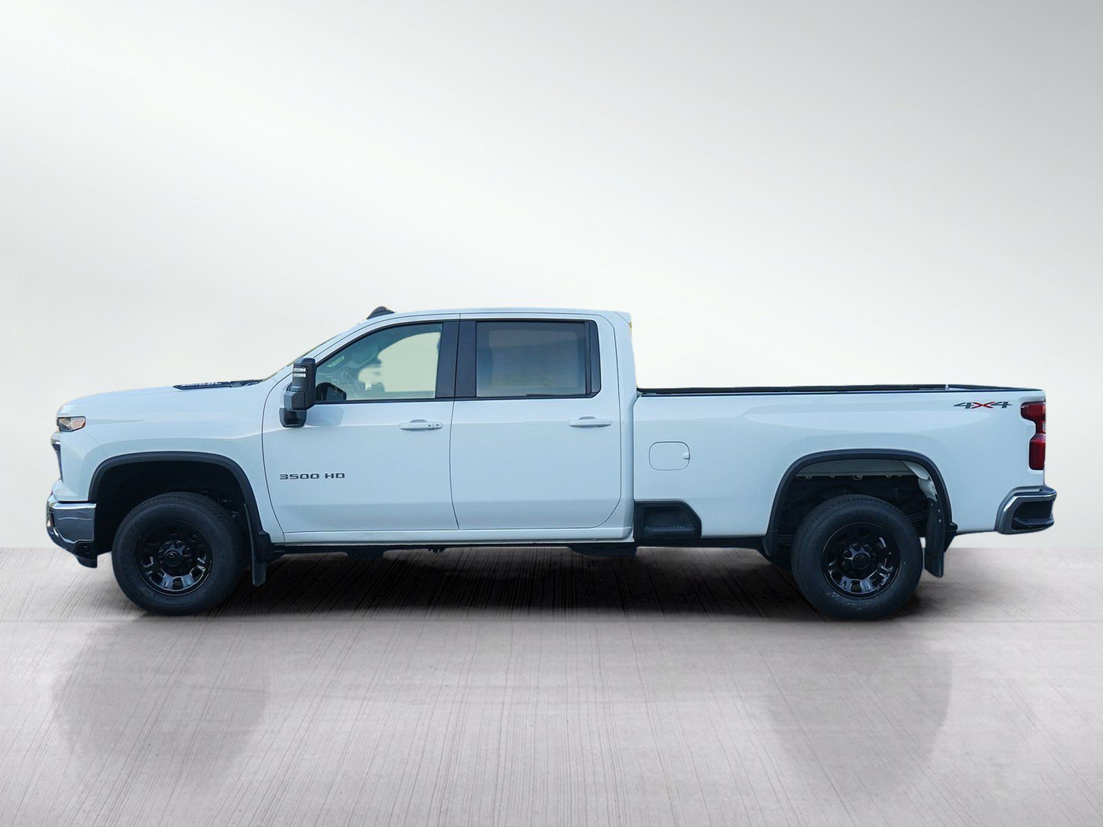 Used 2024 Chevrolet Silverado 3500 LT w/ Convenience Package AWD/4WD image 2