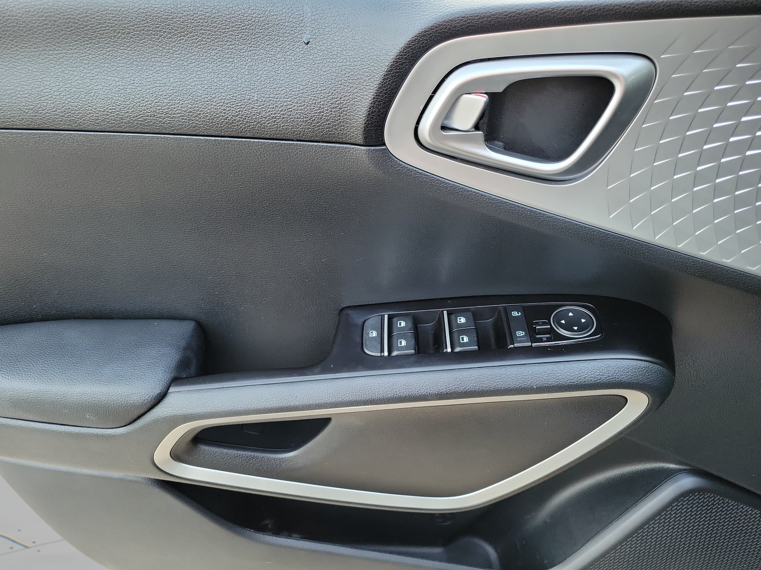 Certified 2023 Kia Soul S FWD image 13