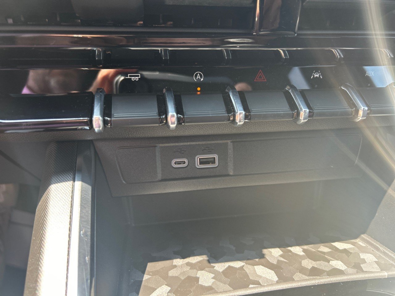 New 2026 GMC Canyon Elevation w/ Convenience Package RWD image 13