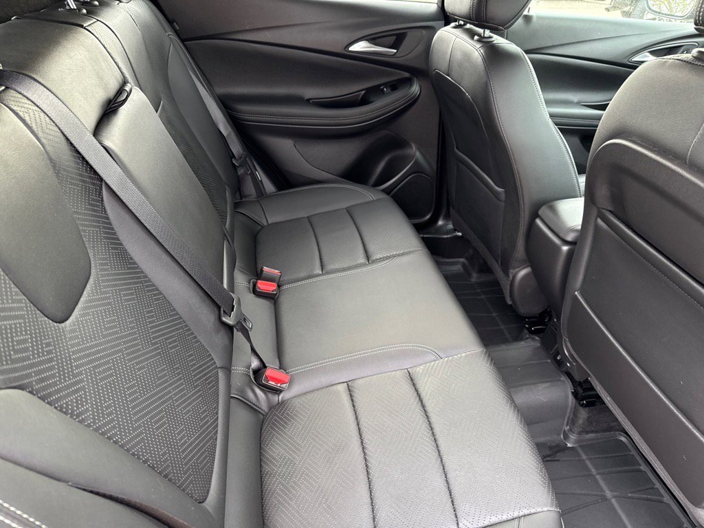 Used 2023 Buick Encore GX Essence w/ Experience Buick Package image 20