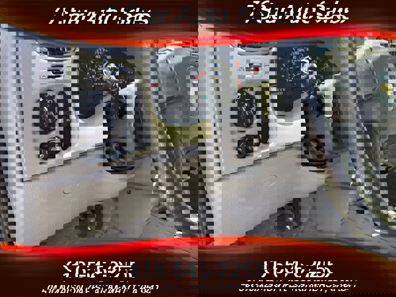 Used 2009 Chevrolet TrailBlazer LT w/ Cargo Convenience Package image 8