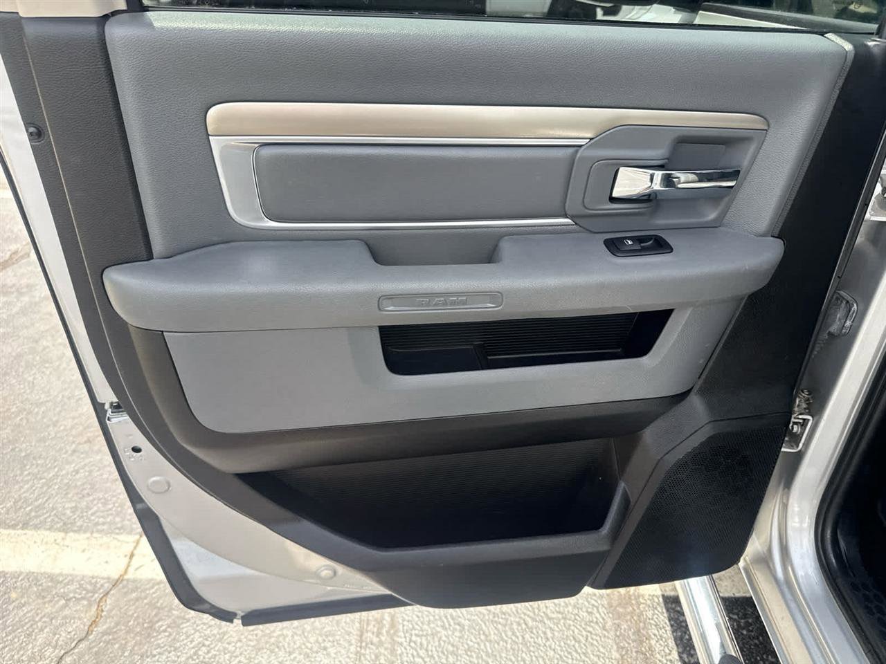 Used 2014 RAM 1500 Lone Star RWD image 19