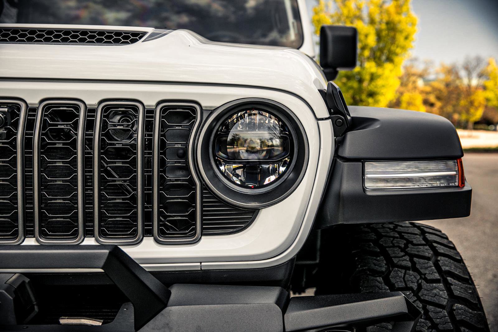 New 2026 Jeep Wrangler Unlimited Rubicon w/ Technology Group AWD/4WD image 4