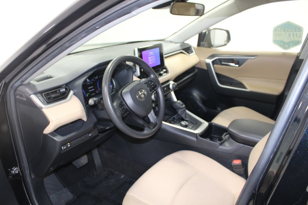Used 2023 Toyota RAV4 XLE w/ Convenience Package image 22