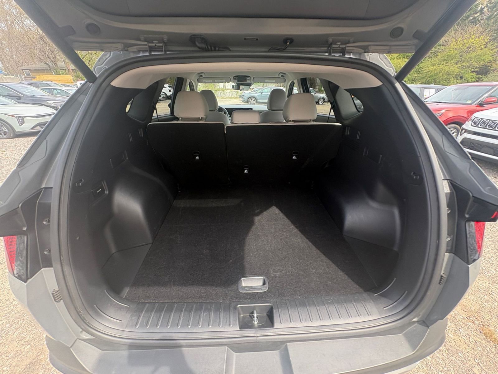 Used 2025 Hyundai Tucson SEL FWD image 29