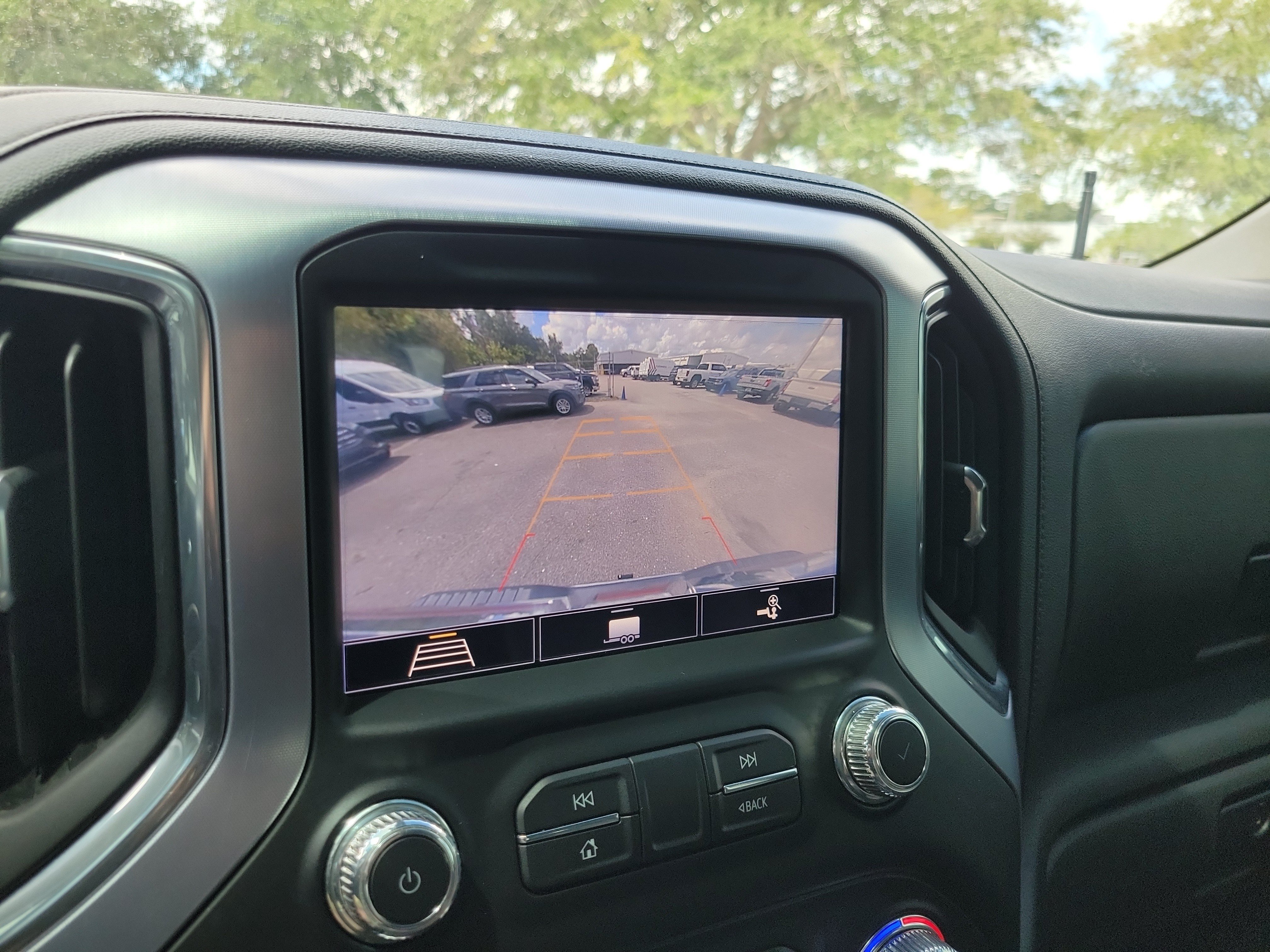 Used 2020 GMC Sierra 2500 SLT w/ SLT Premium Plus Package AWD/4WD image 30