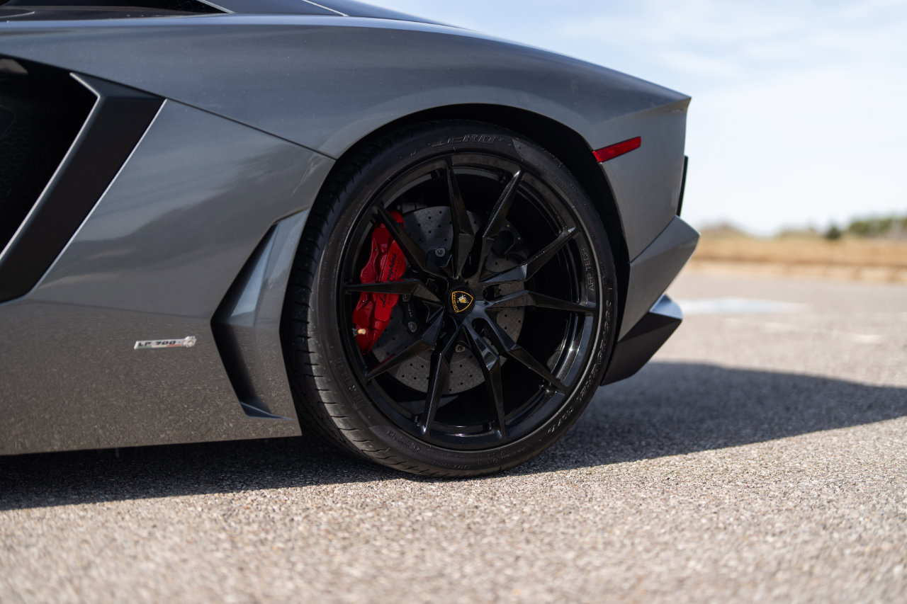 Used 2014 Lamborghini Aventador LP 700-4 image 28