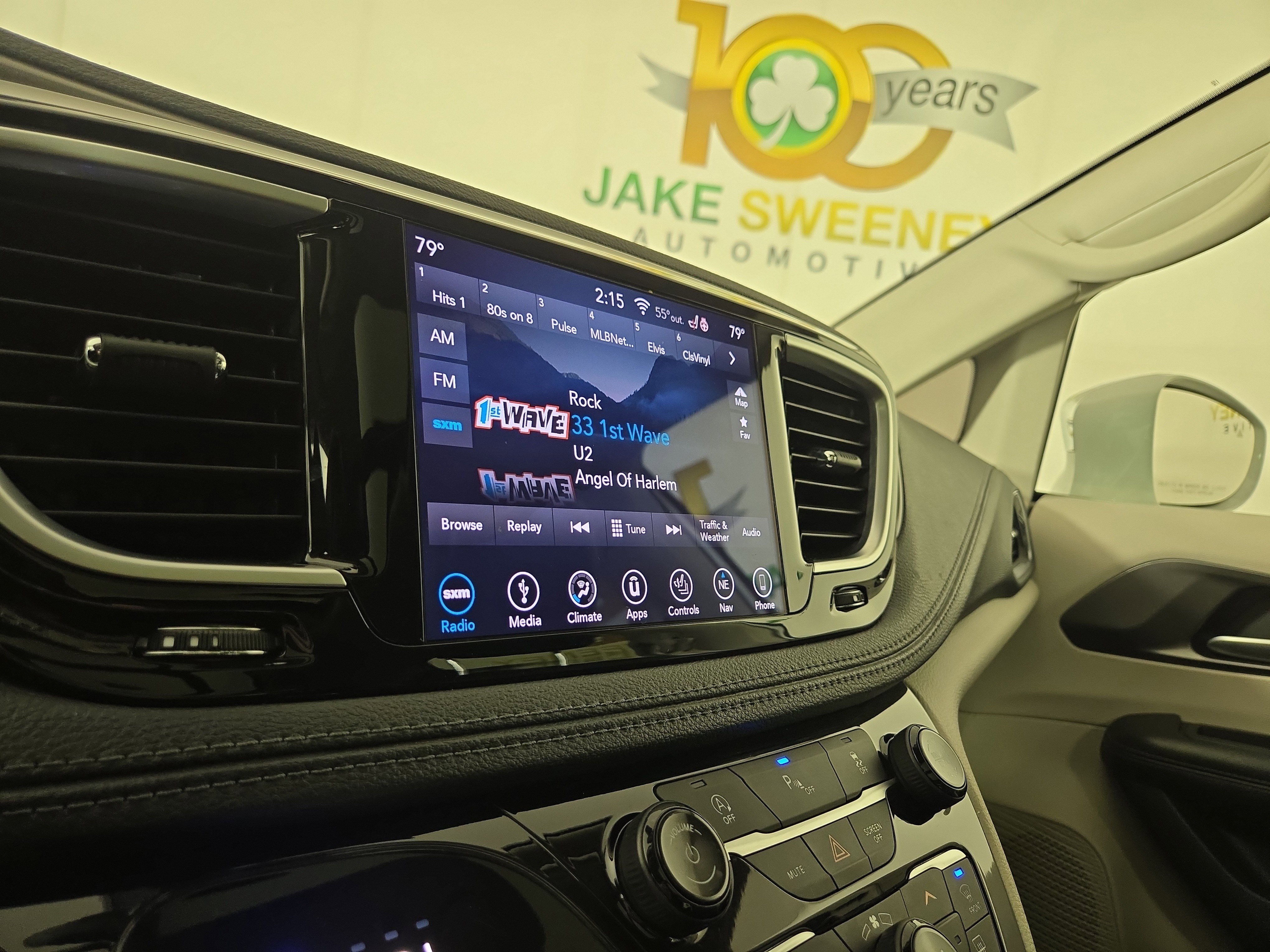 Used 2018 Chrysler Pacifica Limited image 20