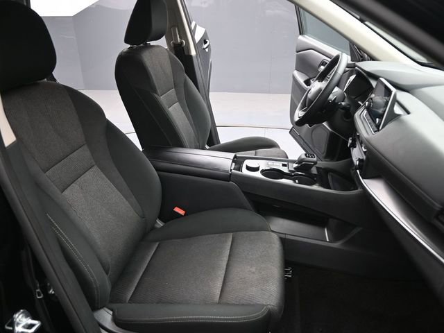 Used 2025 Nissan Rogue SV AWD/4WD image 24