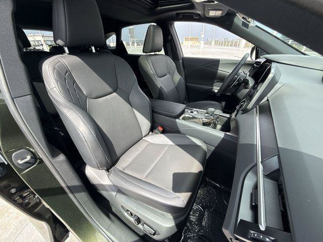 Certified 2023 Lexus RX 350h w/ Accessory Package (Z1) AWD/4WD image 26
