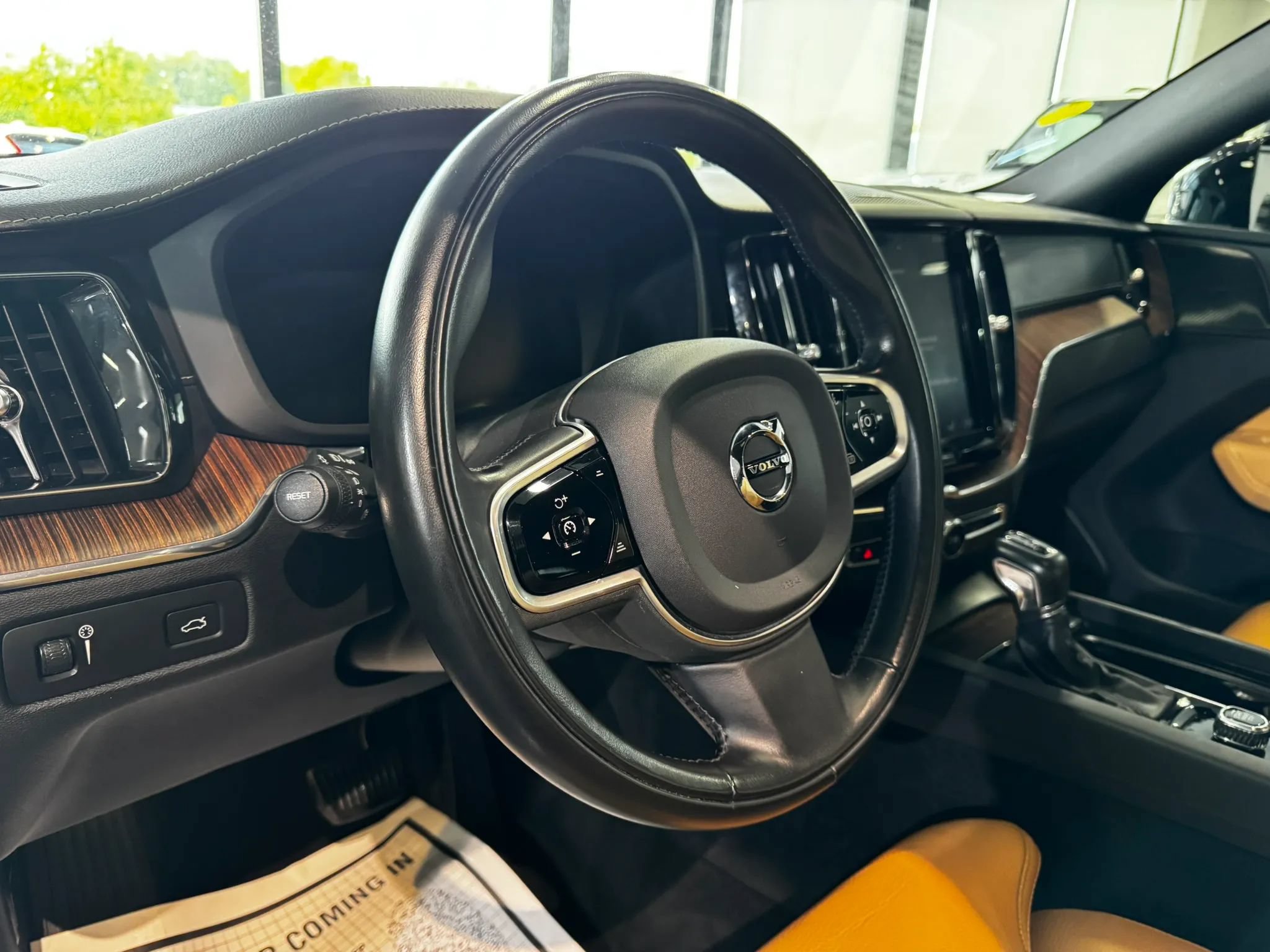 Used 2020 Volvo XC60 T5 Inscription AWD/4WD image 26