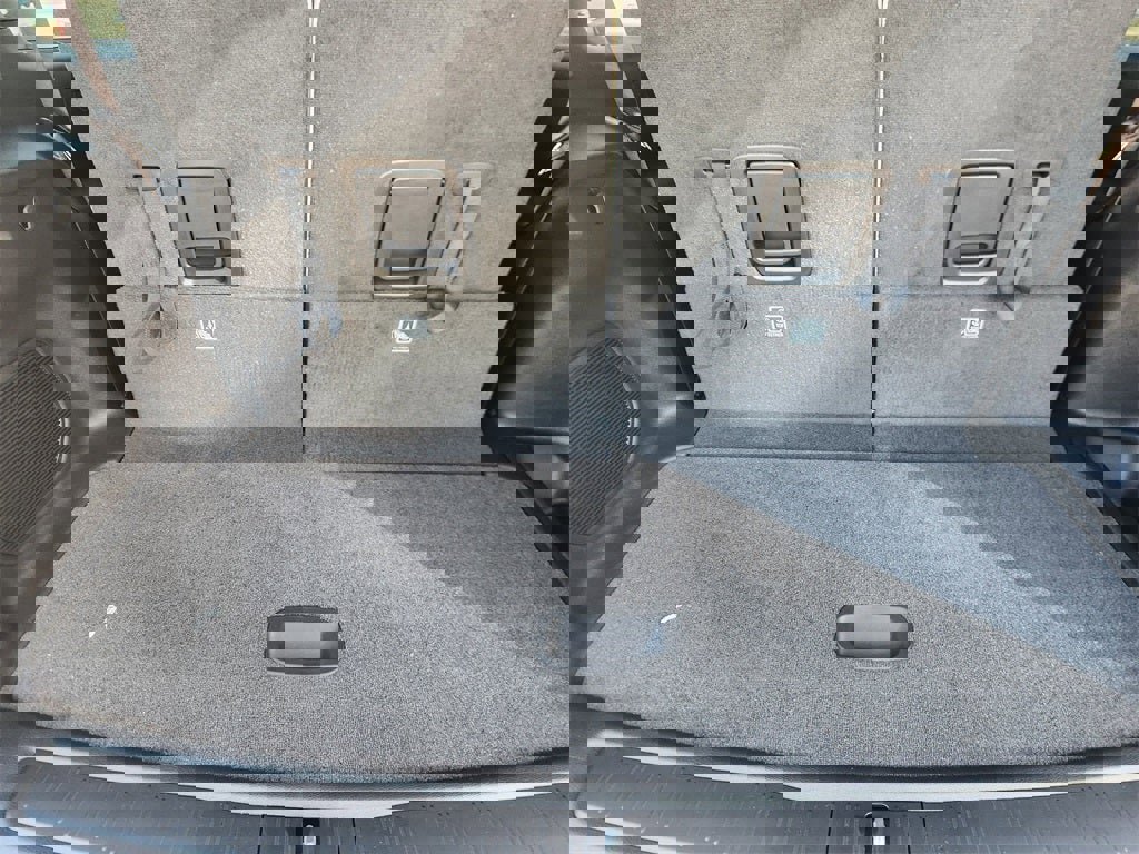 New 2025 Jeep Grand Cherokee L Limited w/ Luxury Tech Group II image 23