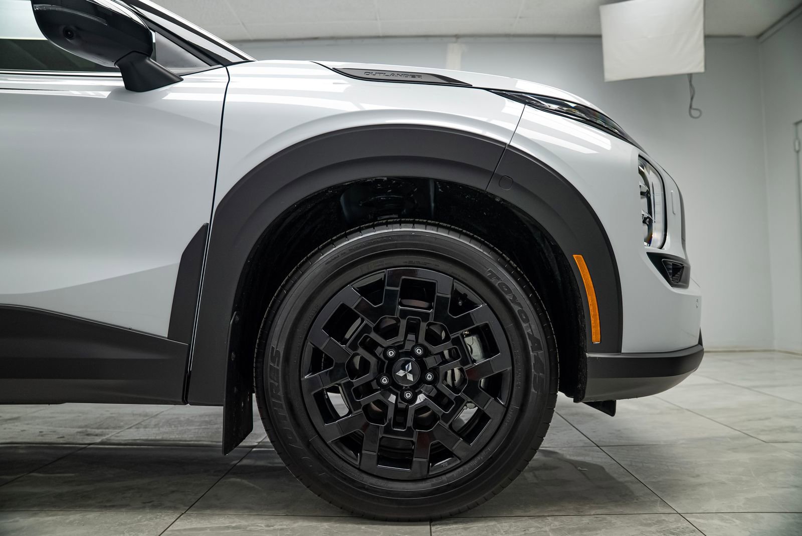 Used 2025 Mitsubishi Outlander Trail Edition image 31