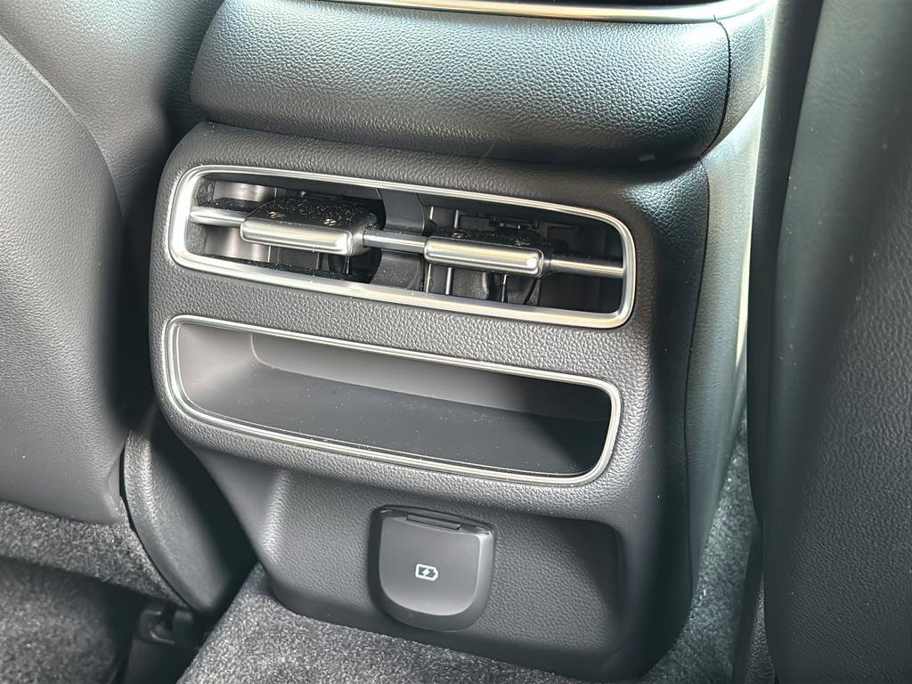 Certified 2026 Genesis GV70 2.5T image 37