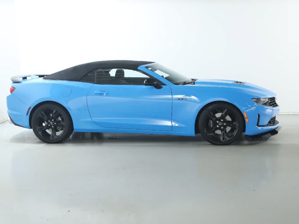 Used 2022 Chevrolet Camaro LT RWD image 11