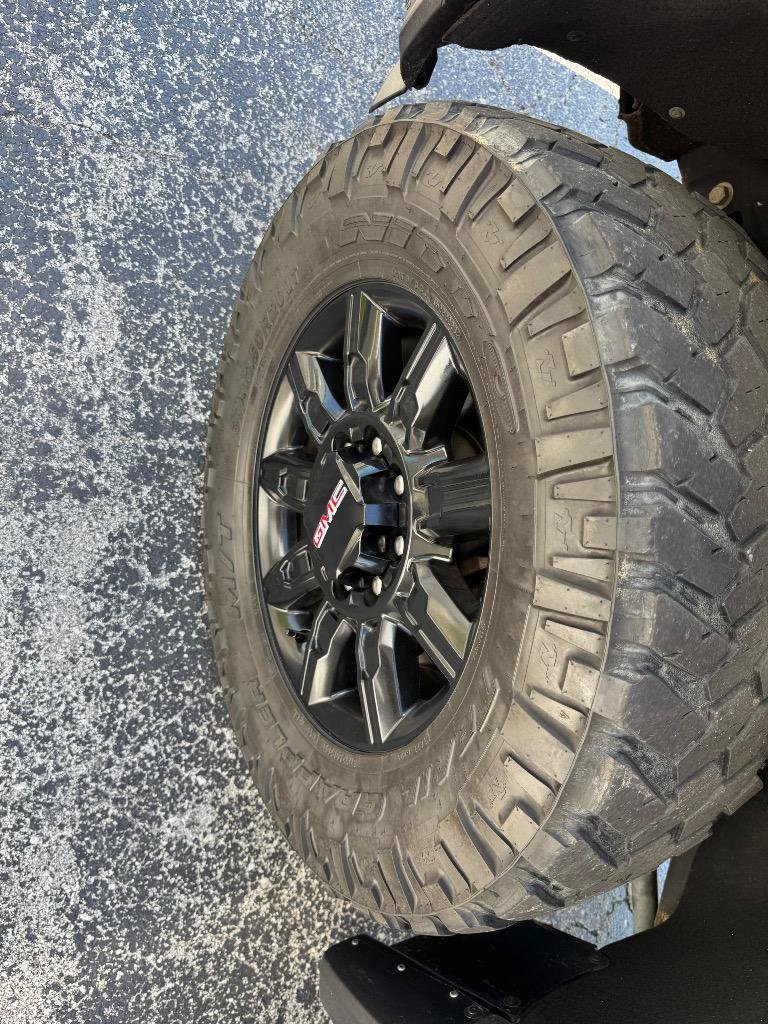 Used 2024 GMC Sierra 2500 AT4 w/ AT4 Premium Plus Package AWD/4WD image 35