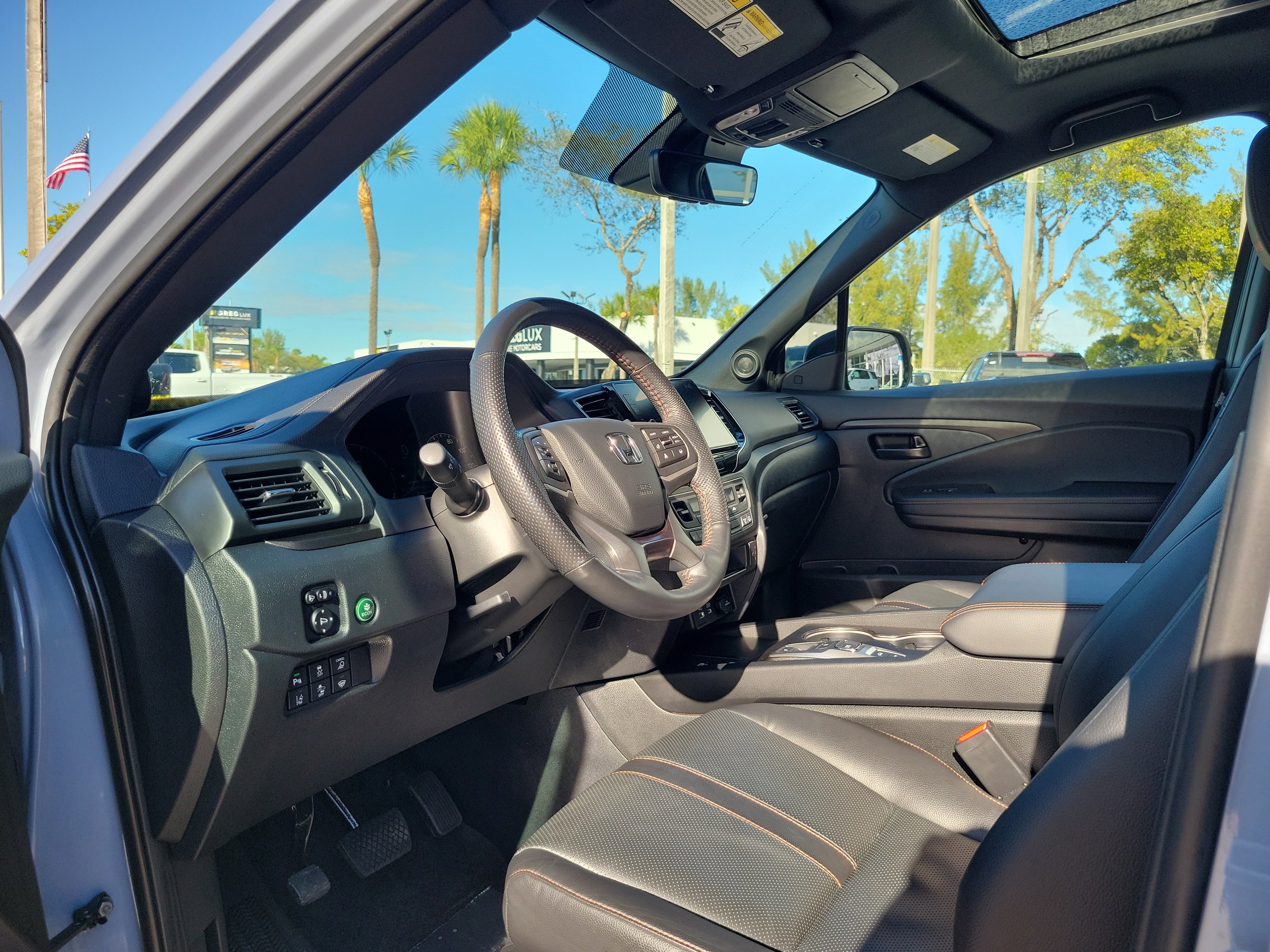 Used 2025 Honda Ridgeline TrailSport image 9