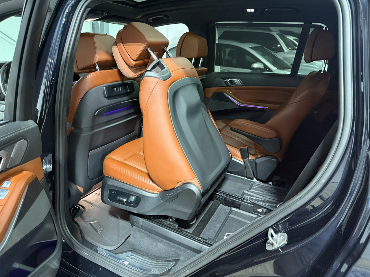 Used 2020 BMW X7 xDrive40i w/ M Sport Package image 44