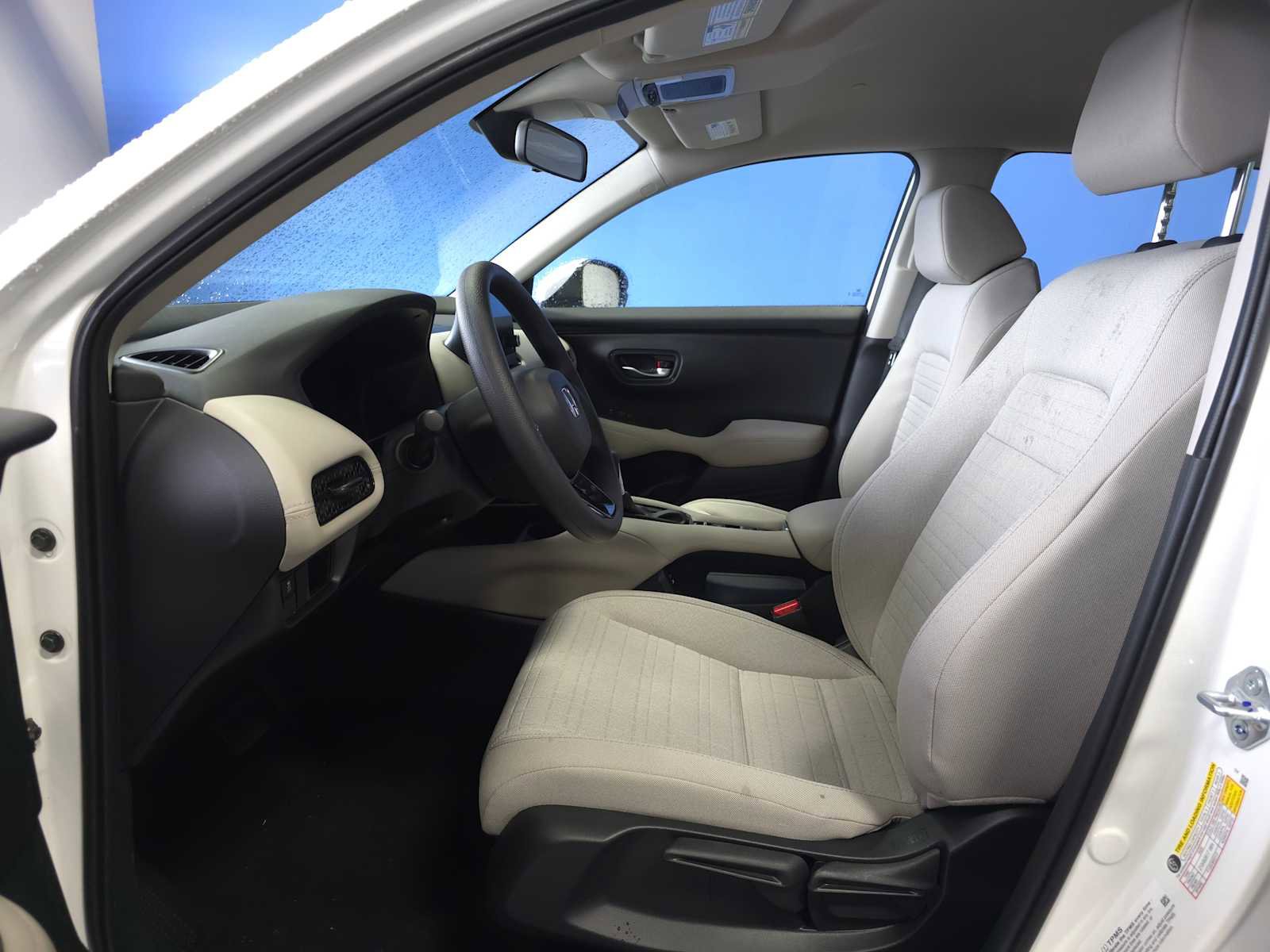 New 2025 Honda HR-V LX image 24