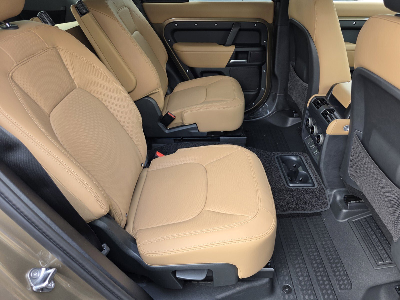 New 2026 Land Rover Defender 130 S AWD/4WD image 5